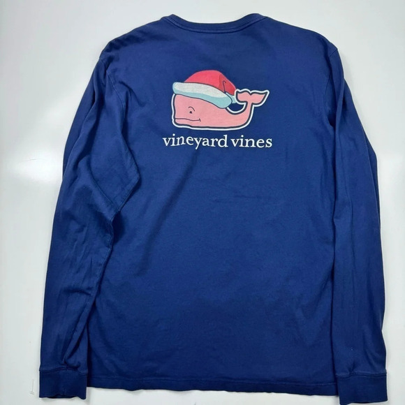 Vineyard Vines Tops - Vineyard Vines Happy Holidays Long Sleeve T-Shirt‎ Size Medium